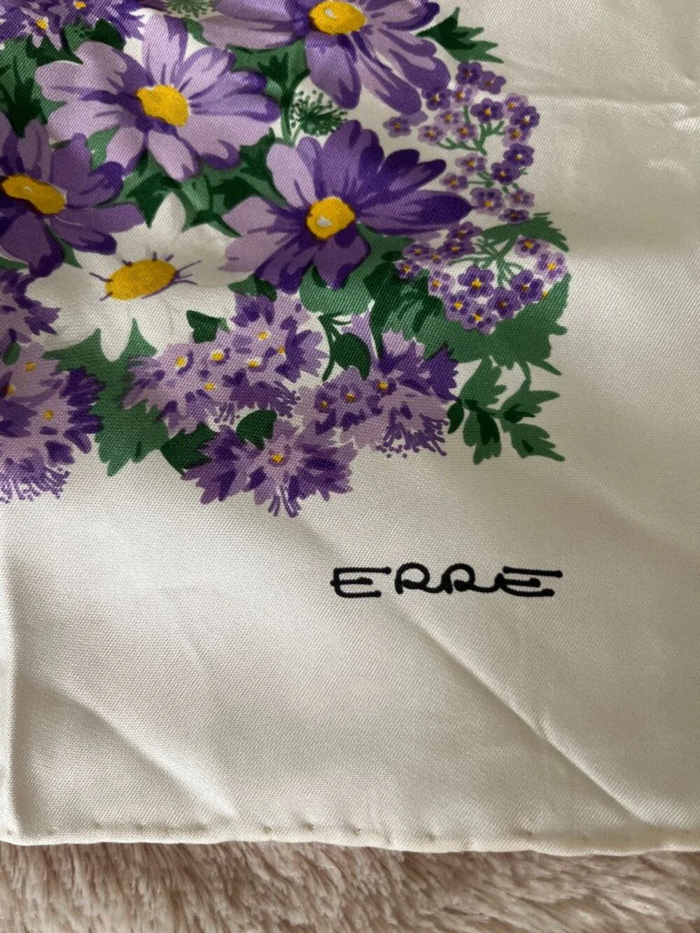 ERRE 100%SILK  FLORAL PATTERN SCARF